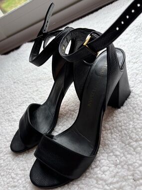 Stuart Weitzman Designer Black Ankle-Strap Block Heel Leather Sandals size 7.5M